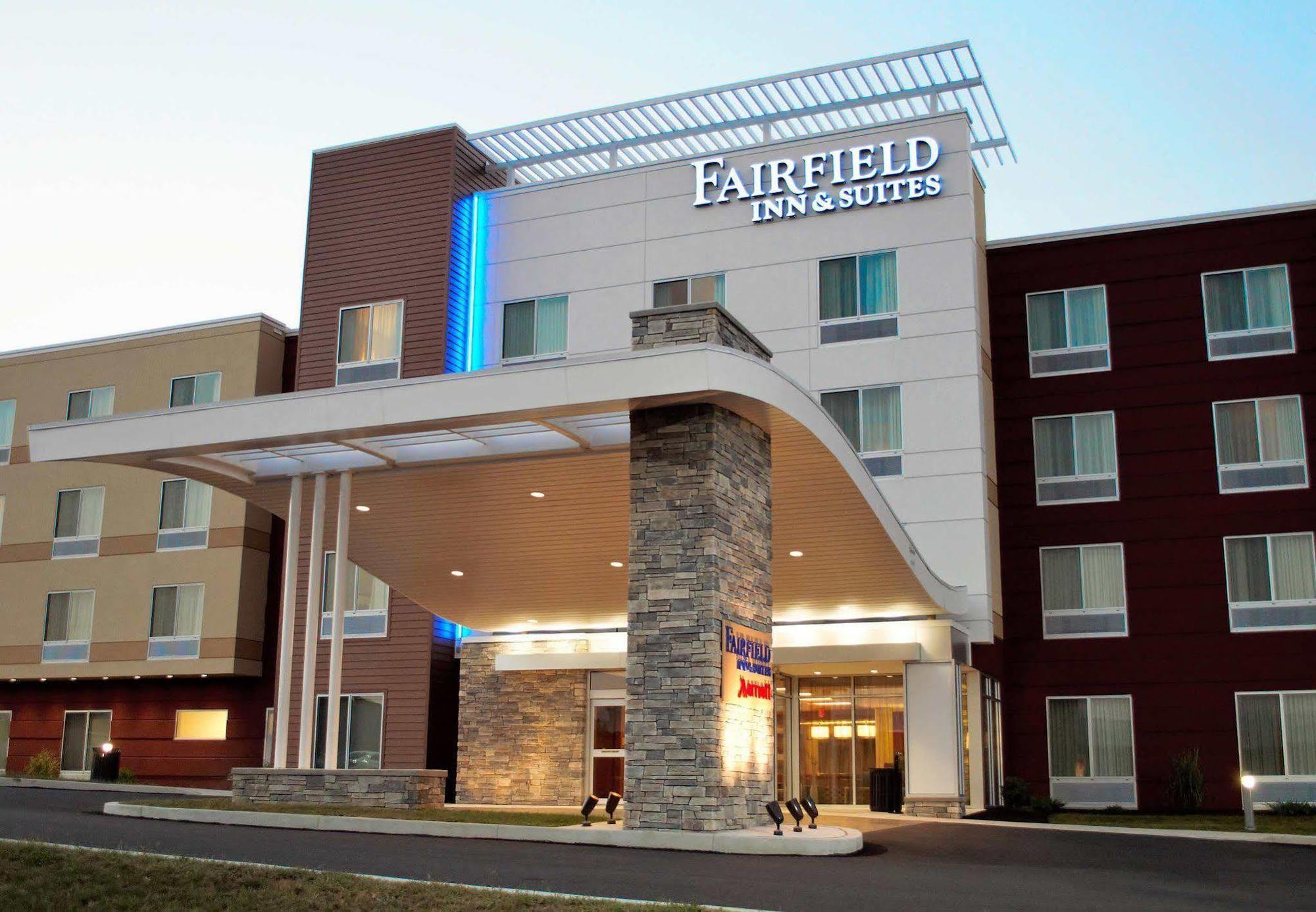 Fairfield Inn & Suites By Marriott Stroudsburg Bartonsville/Poconos Exterior foto